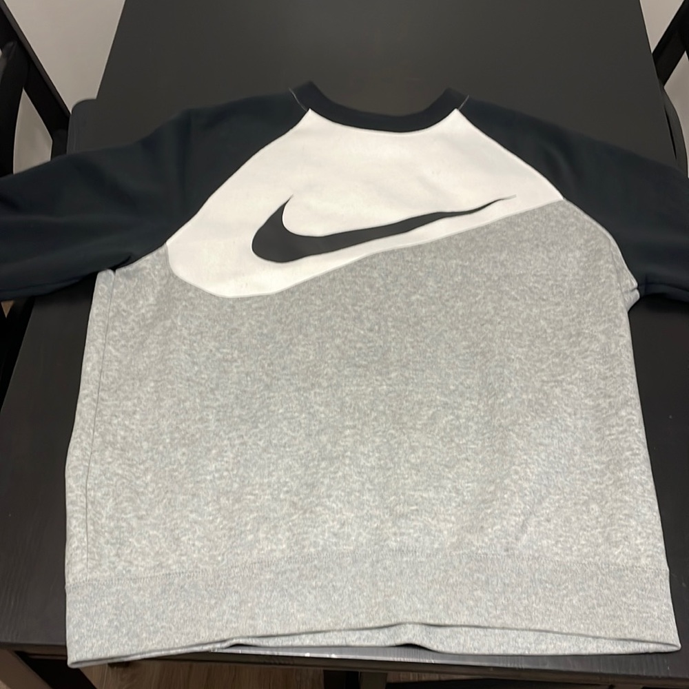 Nike crewneck